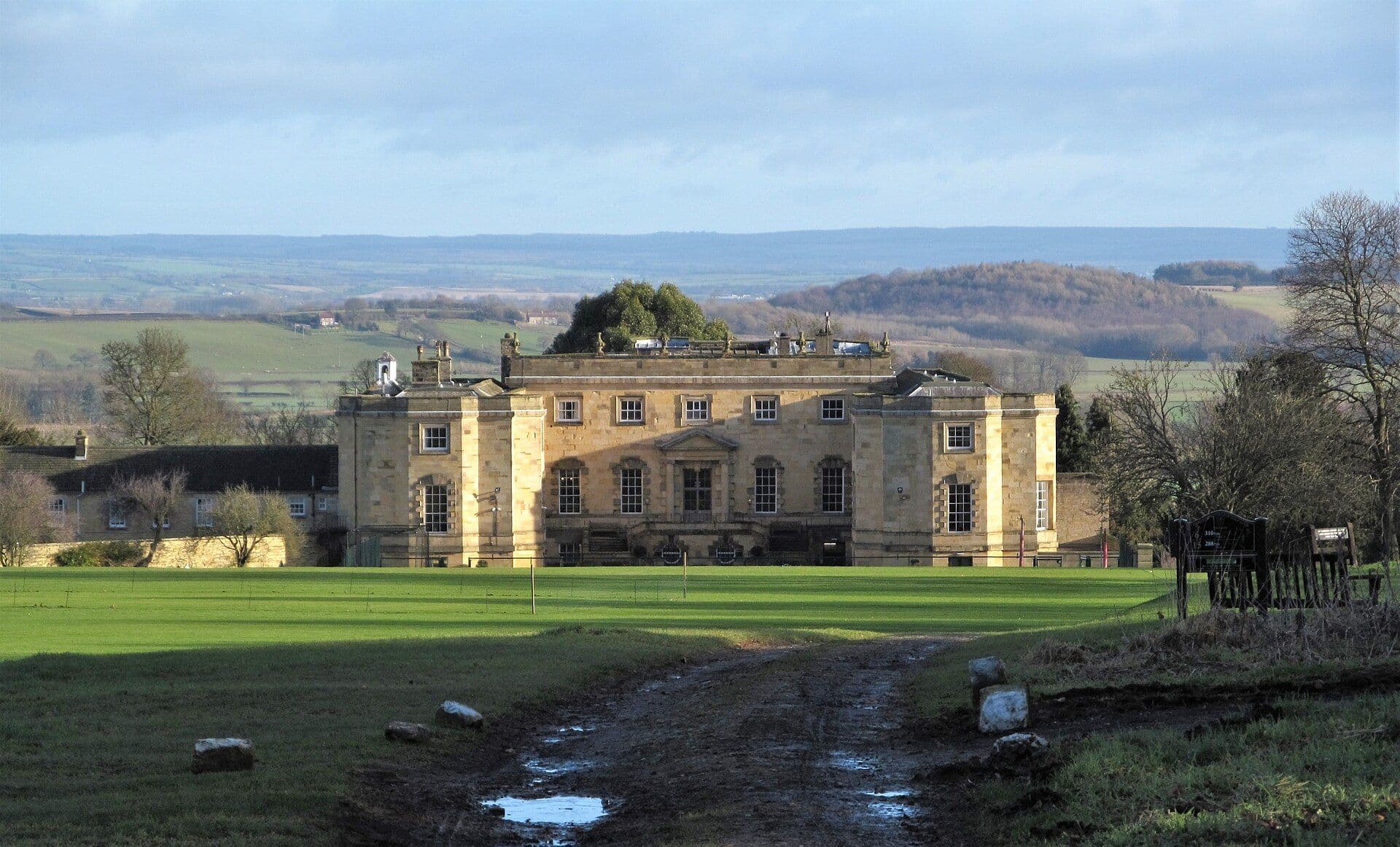 Gilling Castle, North Yorkshire — Grounds of Gilling Castle