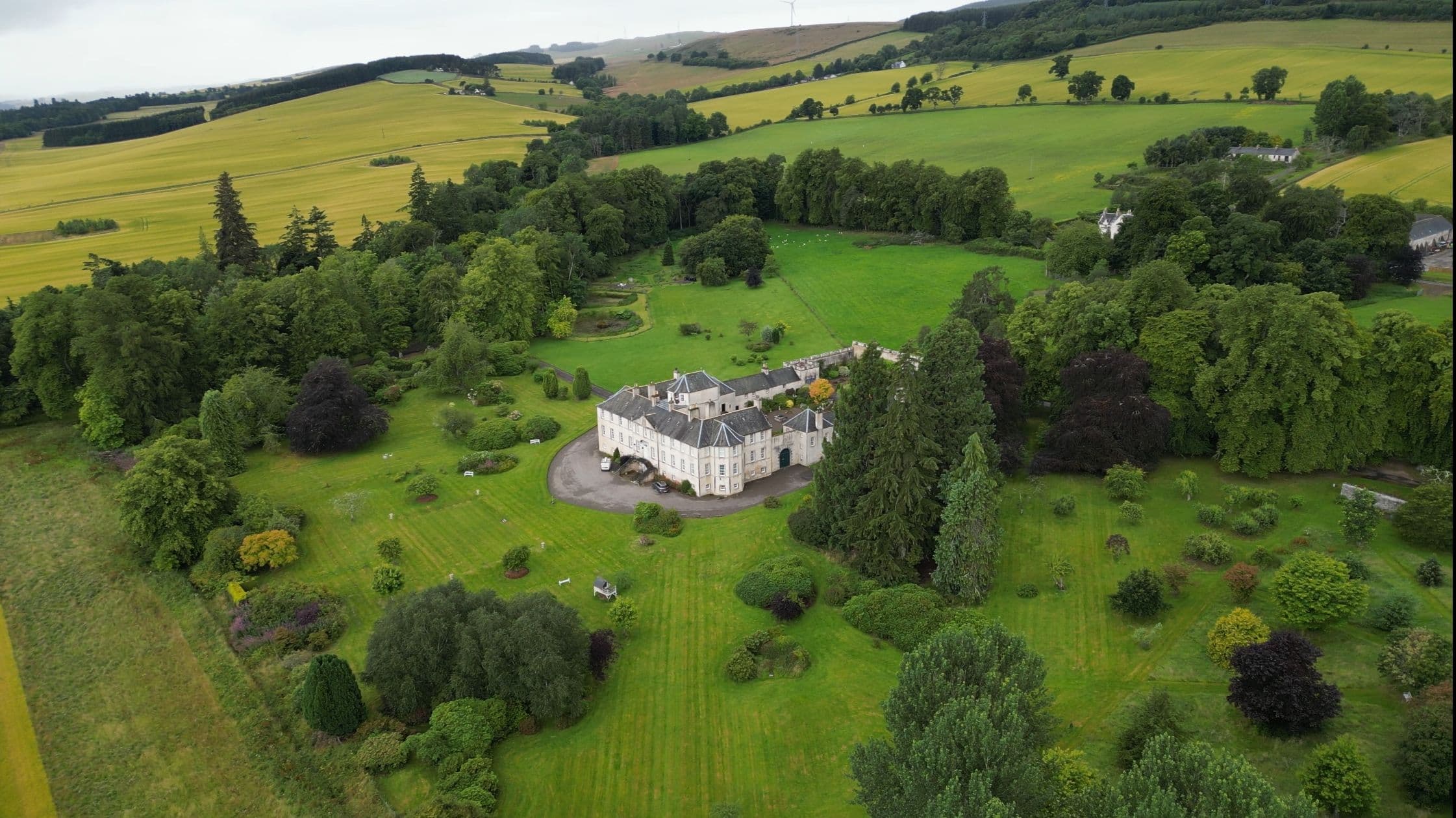 Foulis Castle, Highland — Drone view of Foulis Castle