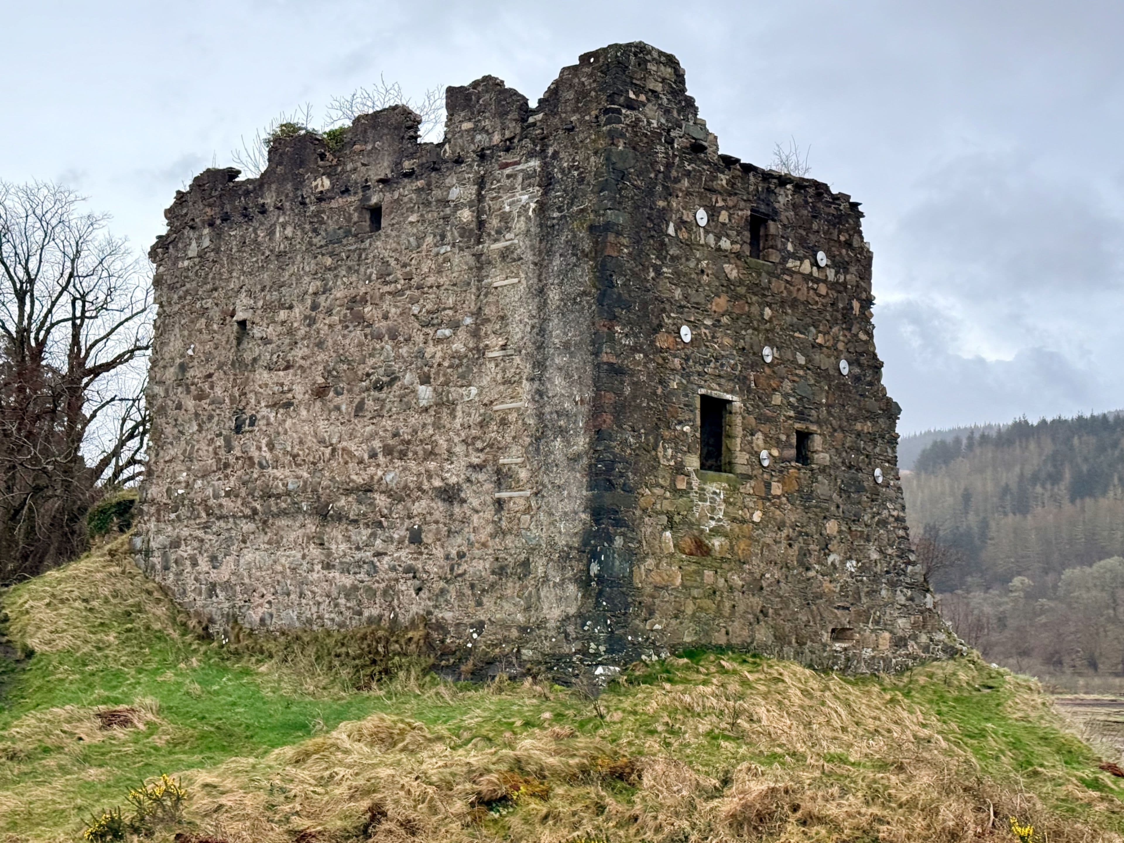 Old Castle Lachlan, Argyll and Bute — The Maclachlan Fortress