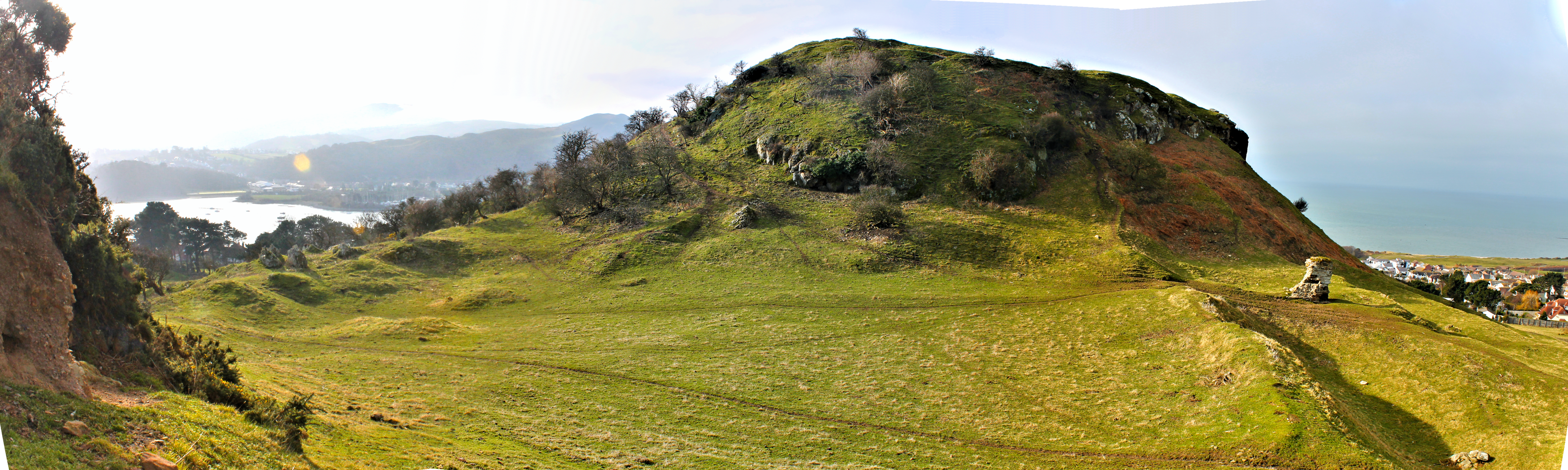 Deganwy Castle, Conwy — Castell Deganwy Castle (Welsh: Caer Ddegannwy; Modern Welsh: Castell Degannwy) was an early stronghold of Gwynedd and lies in Deganwy at the
