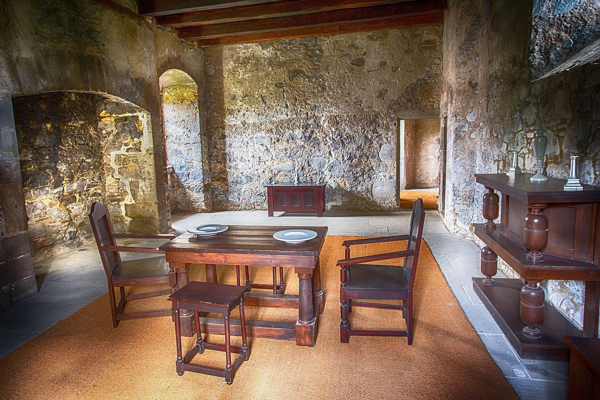 Claypotts Castle, Dundee — This is a photo of listed building number