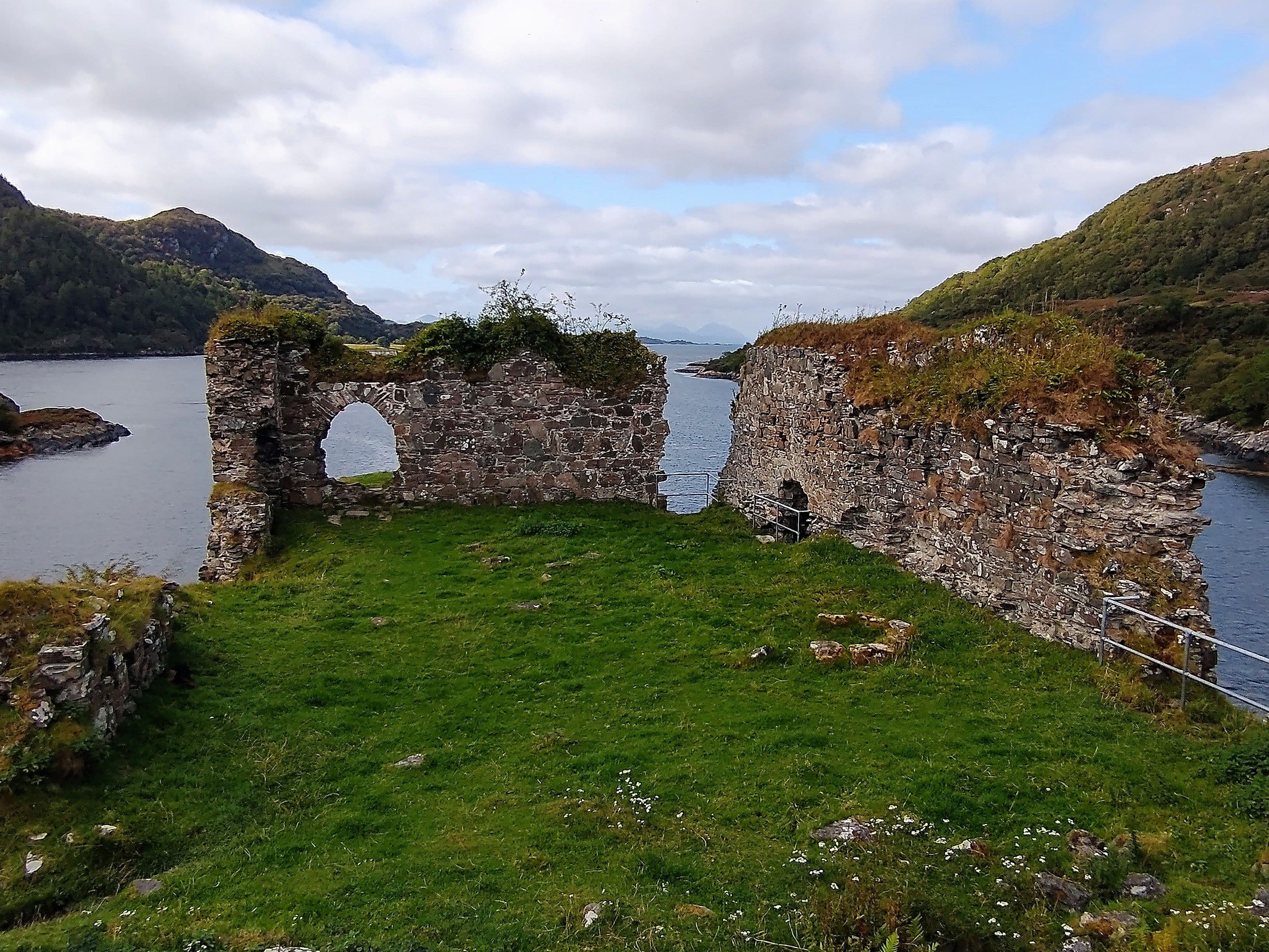 Strome Castle, Highland — This is a photo of scheduled monument number