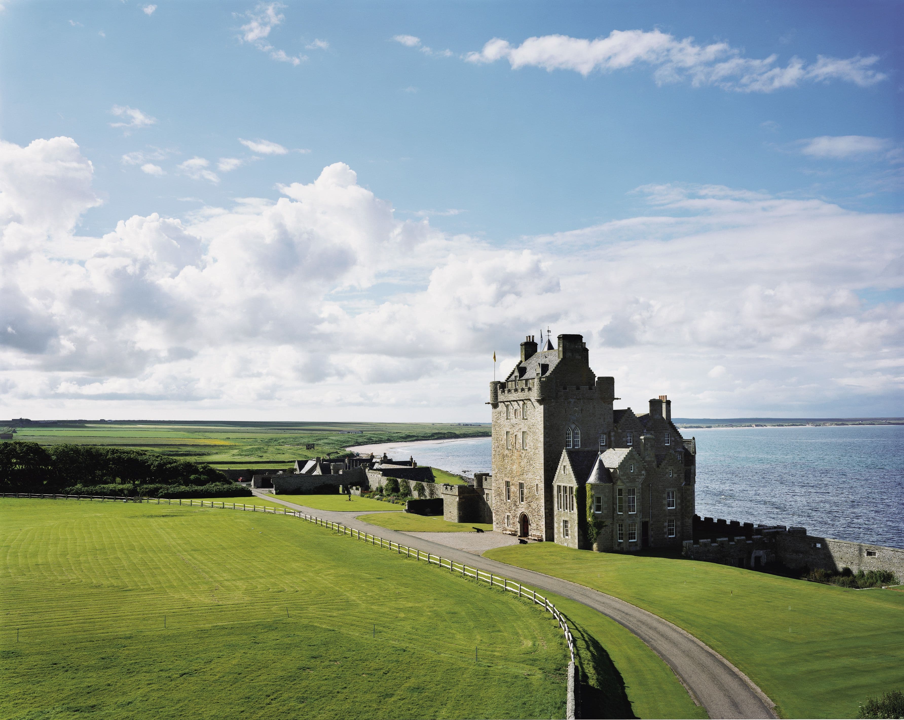 Exterior photograph of Ackergill Tower