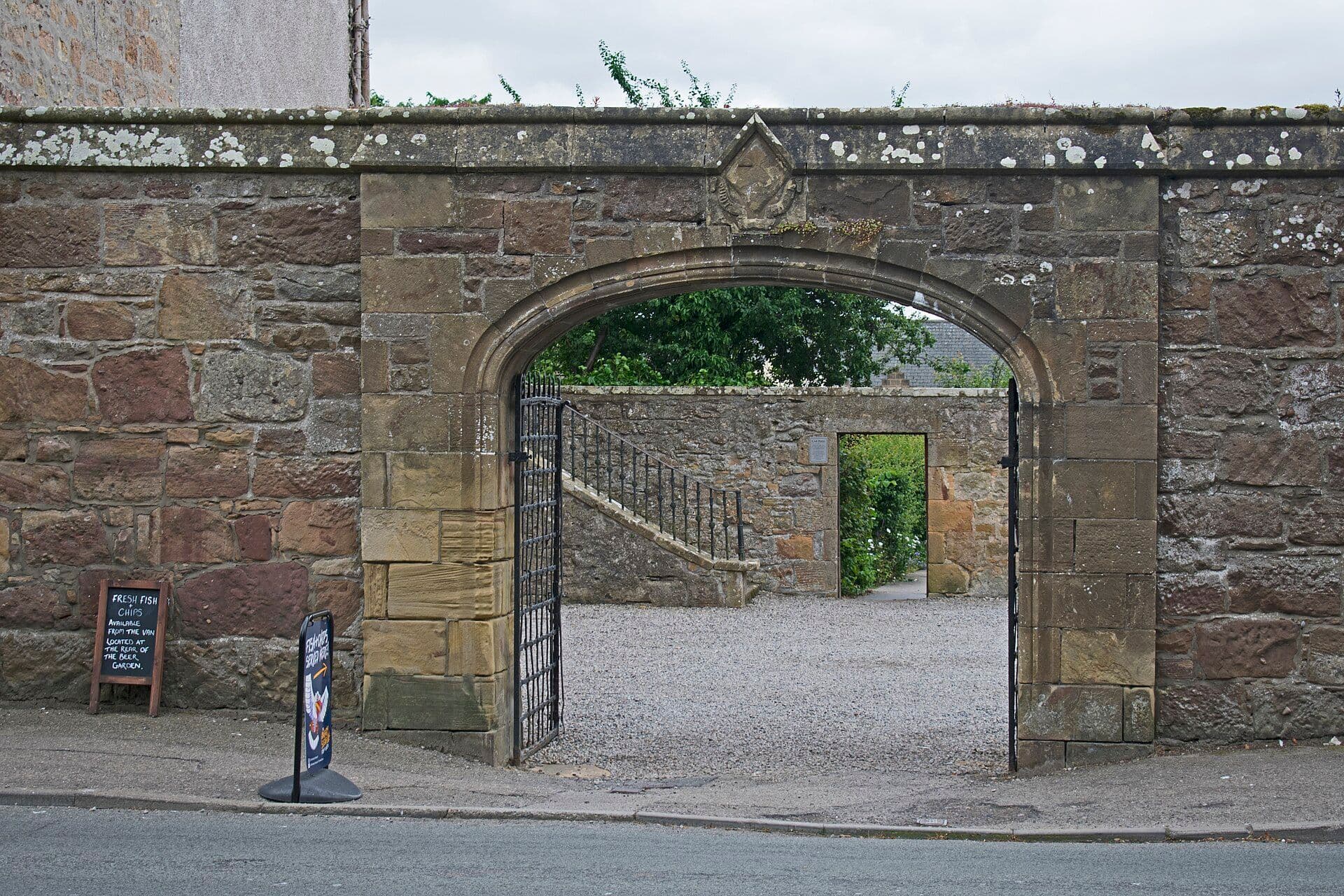 Dornoch Castle, Highland — Entrance to the grounds of Dornoch Castle, Dornoch, Highland, Scotland, the United Kingdom