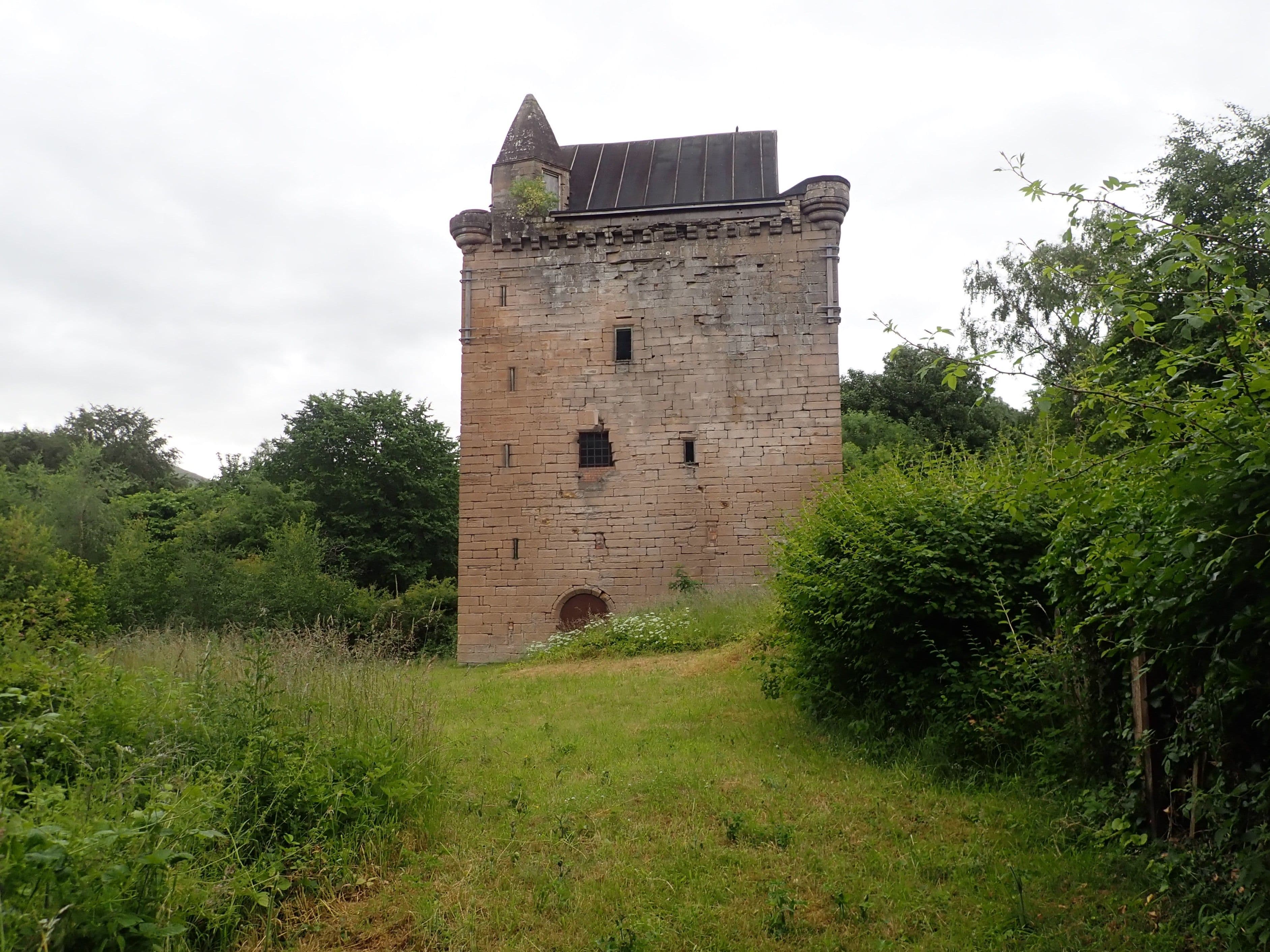 Sauchie Tower, Clackmannanshire — The west face of the Sauchie Tower