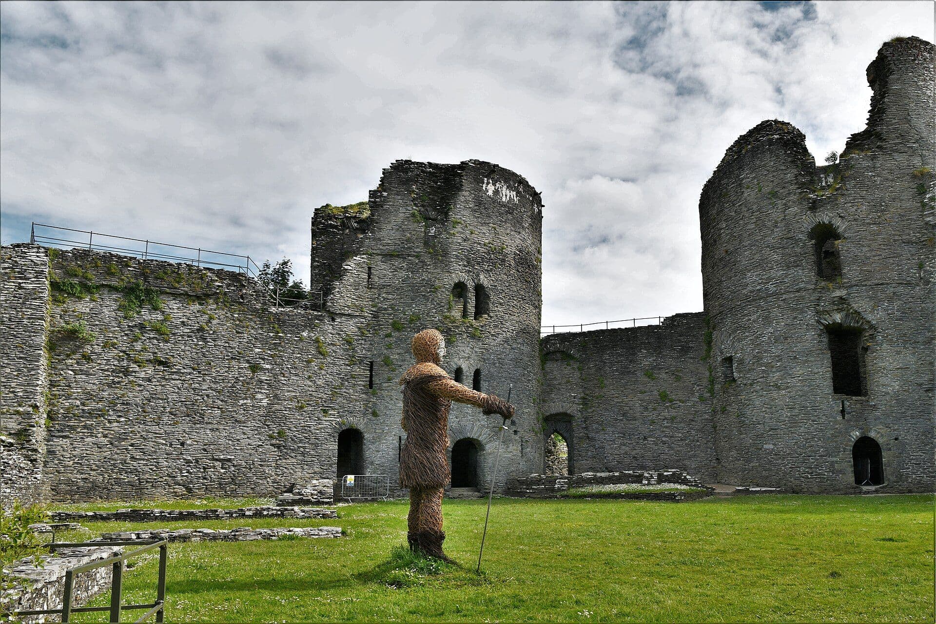 Cilgerran Castle, Pembrokeshire